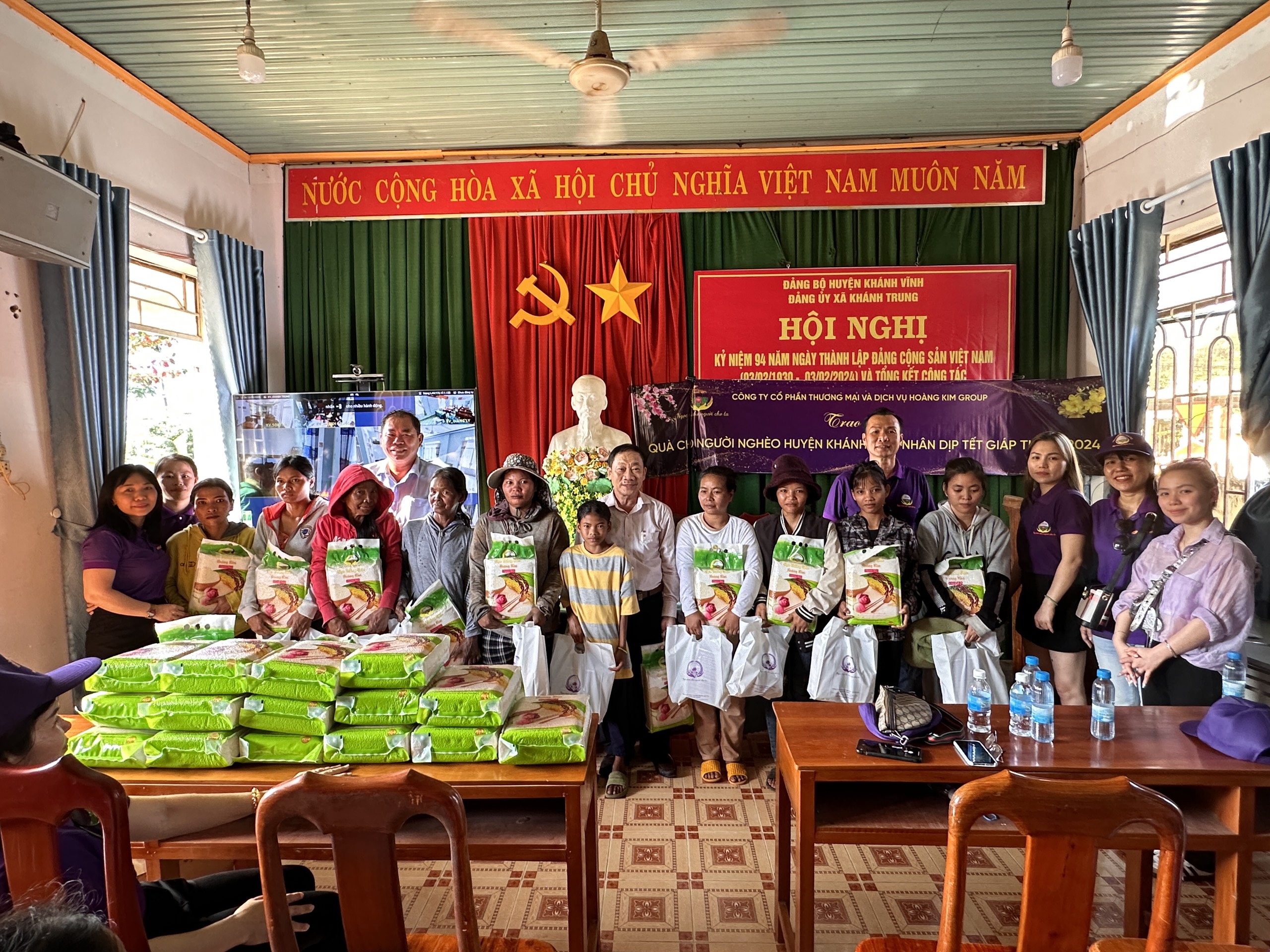 chuyến thiện nguyện của Hoàng Kim Group tại huyện Khánh Vĩnh-Khánh Hòa